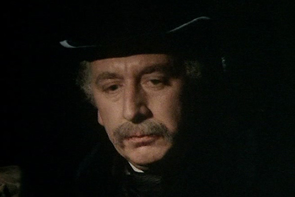 Professor Litefoot played by Trevor Baxter in Doctor Who: The Talons of Weng-Chiang