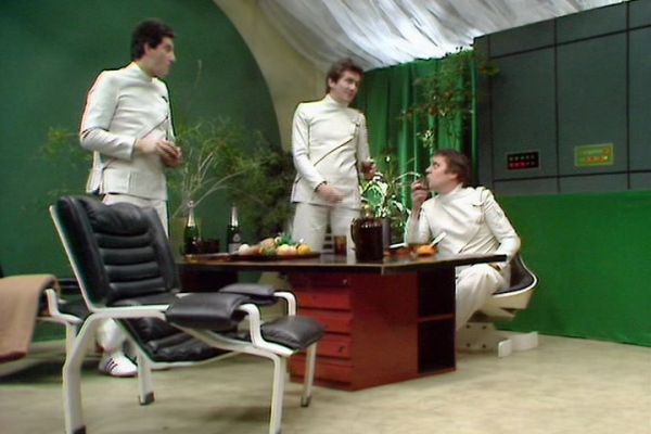 Crewman played by Anthony Rowlands in Doctor Who: The Invisible Enemy