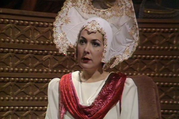 The Inquisitor played by Lynda Bellingham in Doctor Who: The Ultimate Foe