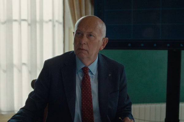 Prime Minister Harry Shaw played by Vincent Franklin in Doctor Who: The End of the War