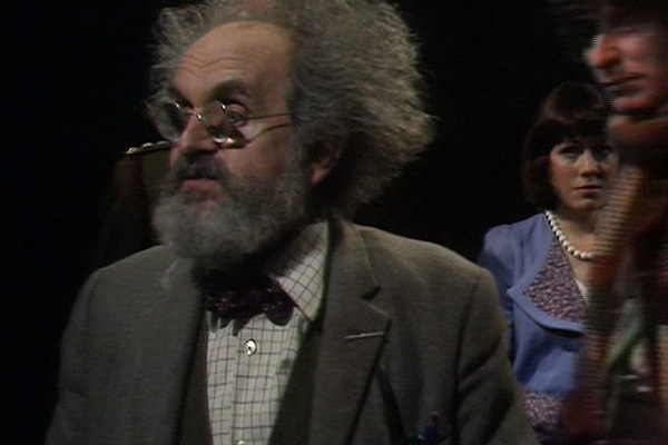 Professor Kettlewell played by Edward Burnham in Doctor Who - Robot